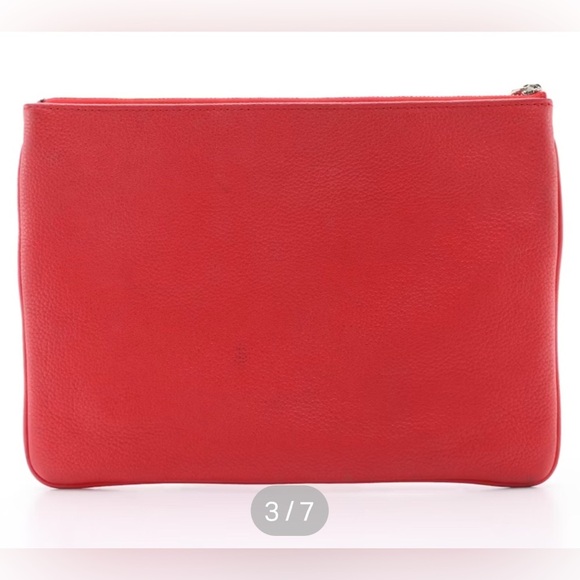 Kate Spade Red Tassel Zip Pouches in Pebbled
Leather. Pre-Loved great condition - Picture 2 of 3
